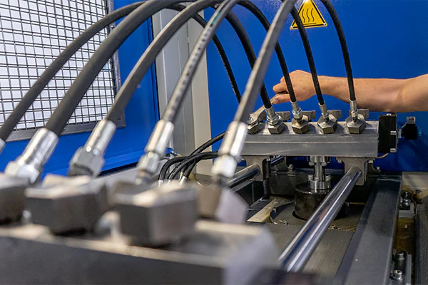 Hydraulic hose pressure test