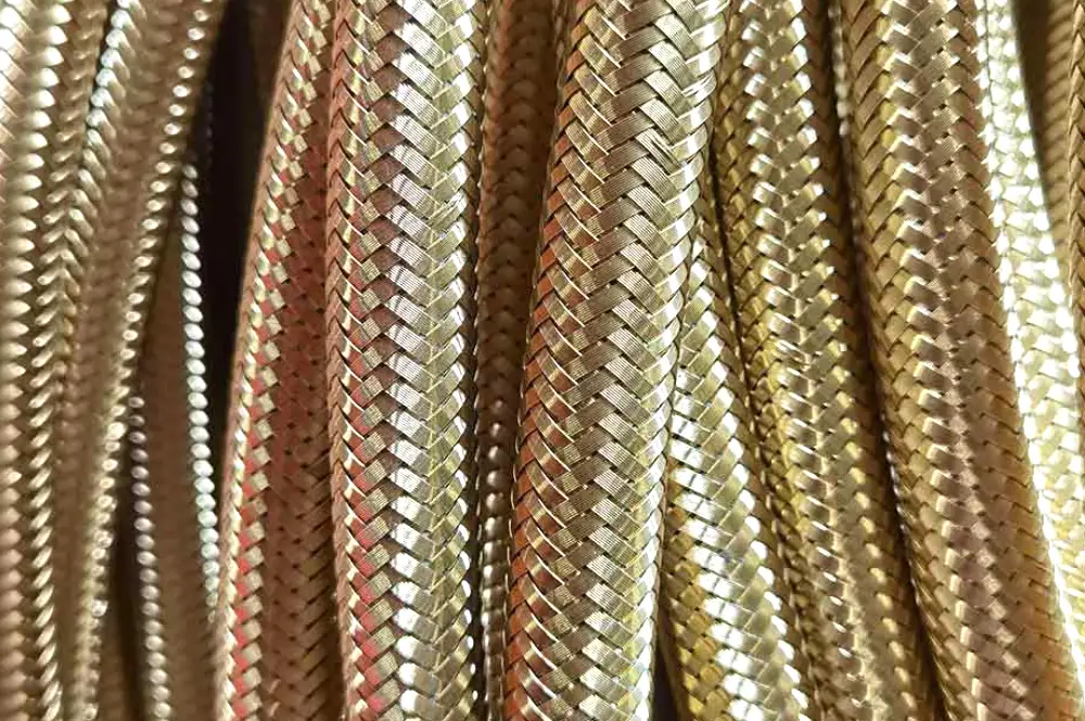 What Is Braid for Hydraulic Hose? 1 braiding layer of the hydraulic hose