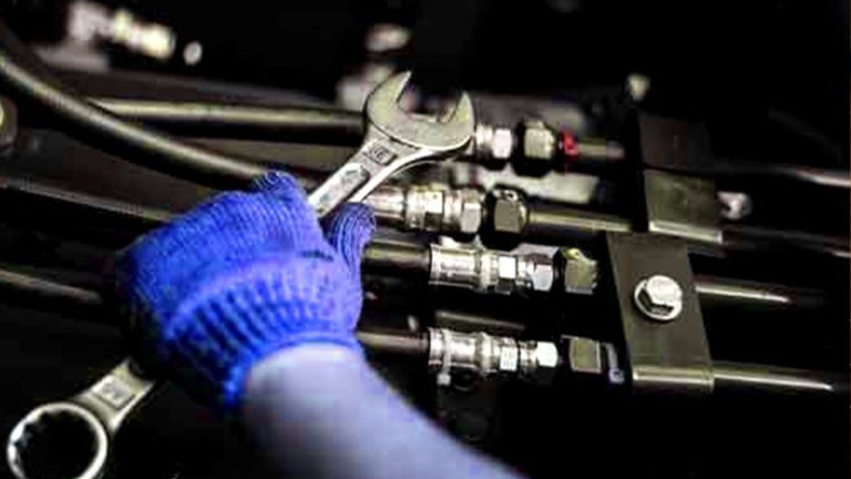how to tighten hydraulic brakes