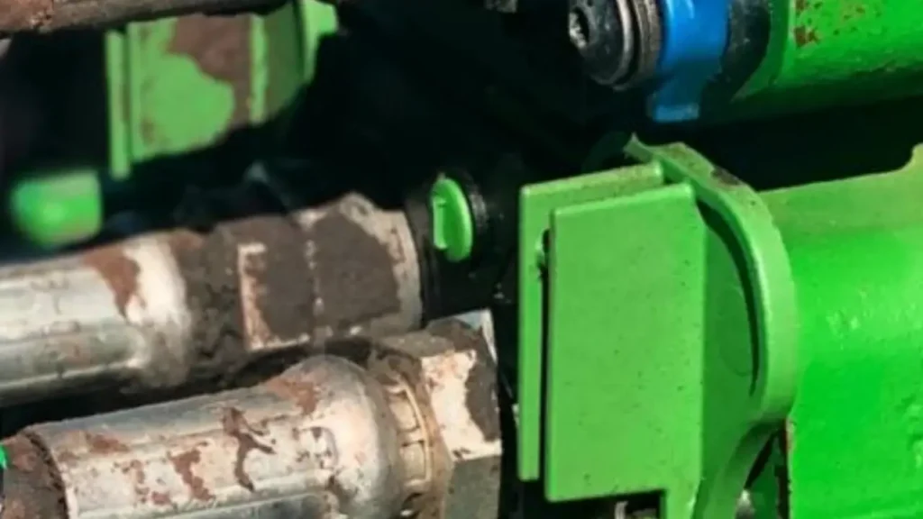 Fixing Hydraulic Hose Leaking at Fitting: Expert Tips for Effective Repairs 2 how to seal a leaky hydraulic fitting
