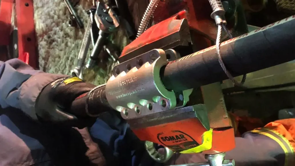 Repair Hydraulic Hose With Tape: A Quick Fix for Unexpected Leaks 3 quick fix hydraulic hose repair kit