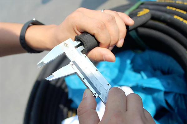 Customized diameter hydraulic hose