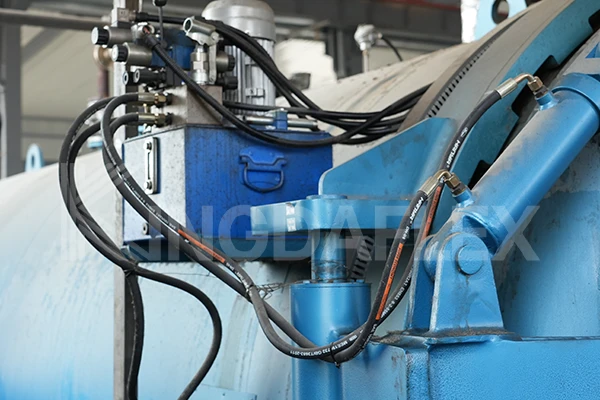 High pressure hose for sulfurization tank