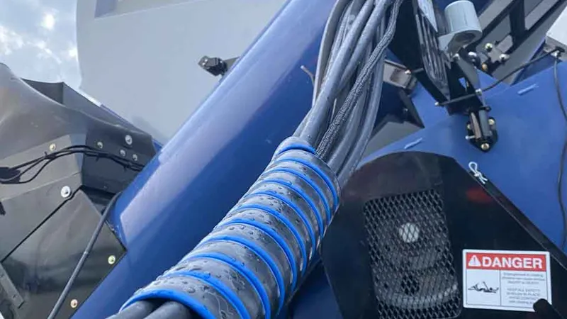 Choosing the Right Hydraulic Hose for Outdoor Use